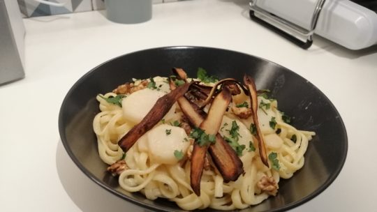 Linguine au persil racine et noix